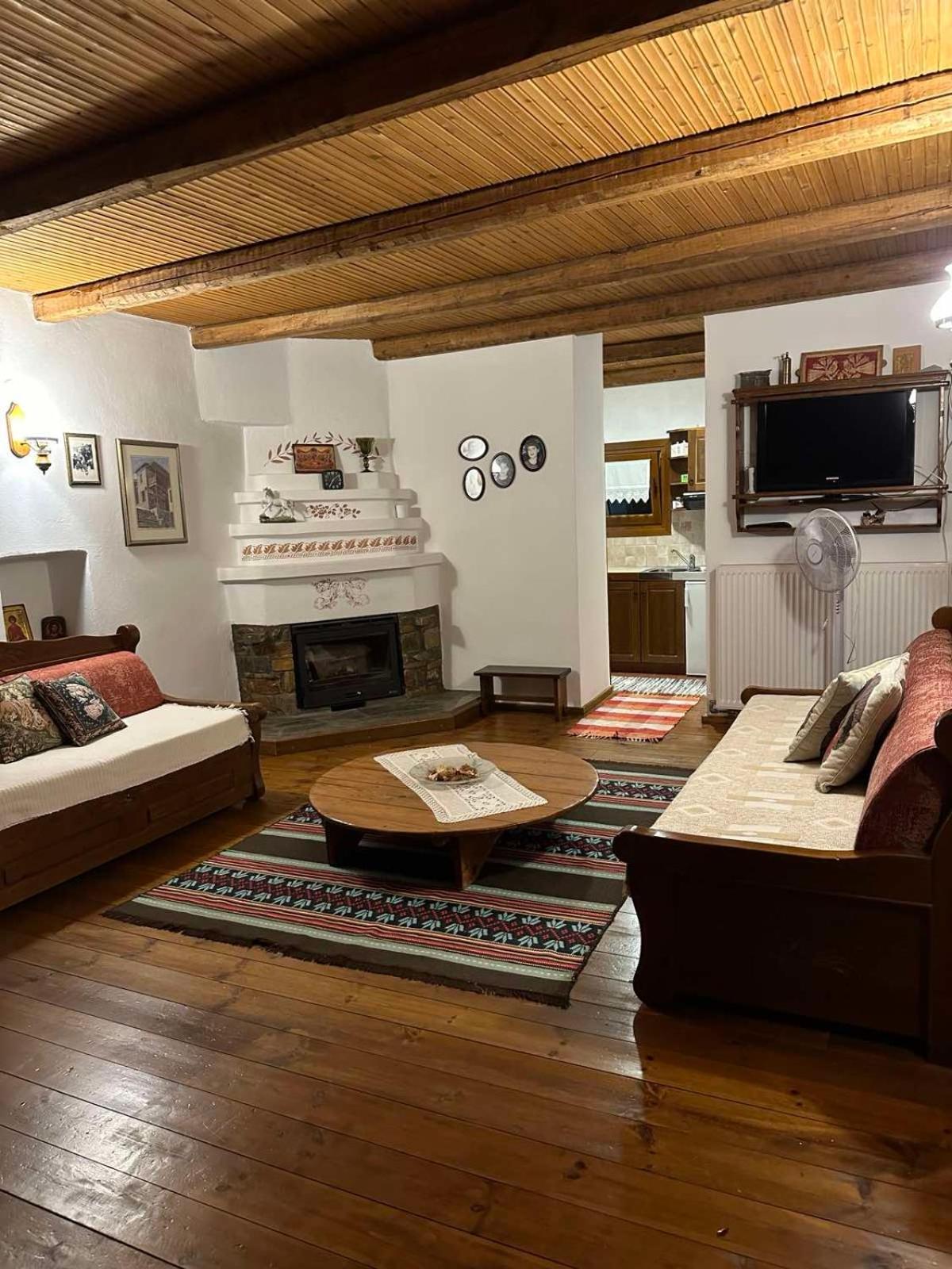 Ferienwohnung Το Ανώι Palaios Panteleimonas Exterior foto